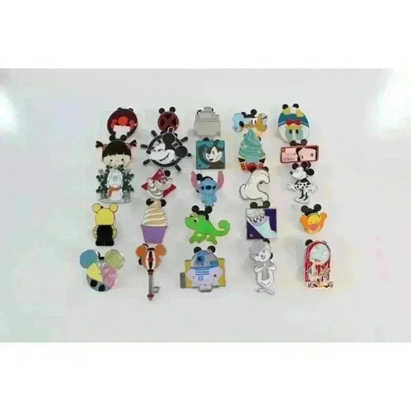 Accessories - Disney Pin Lot – 25 Authentic, Tradable Pins, No Duplicates Included!